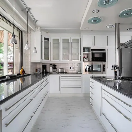 Elvala Luxury Lakeside Estate Near * Tampere
