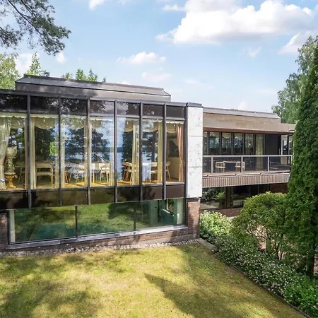 Elvala Luxury Lakeside Estate Near Villa Tampere