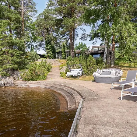Elvala Luxury Lakeside Estate Near Villa Tampere